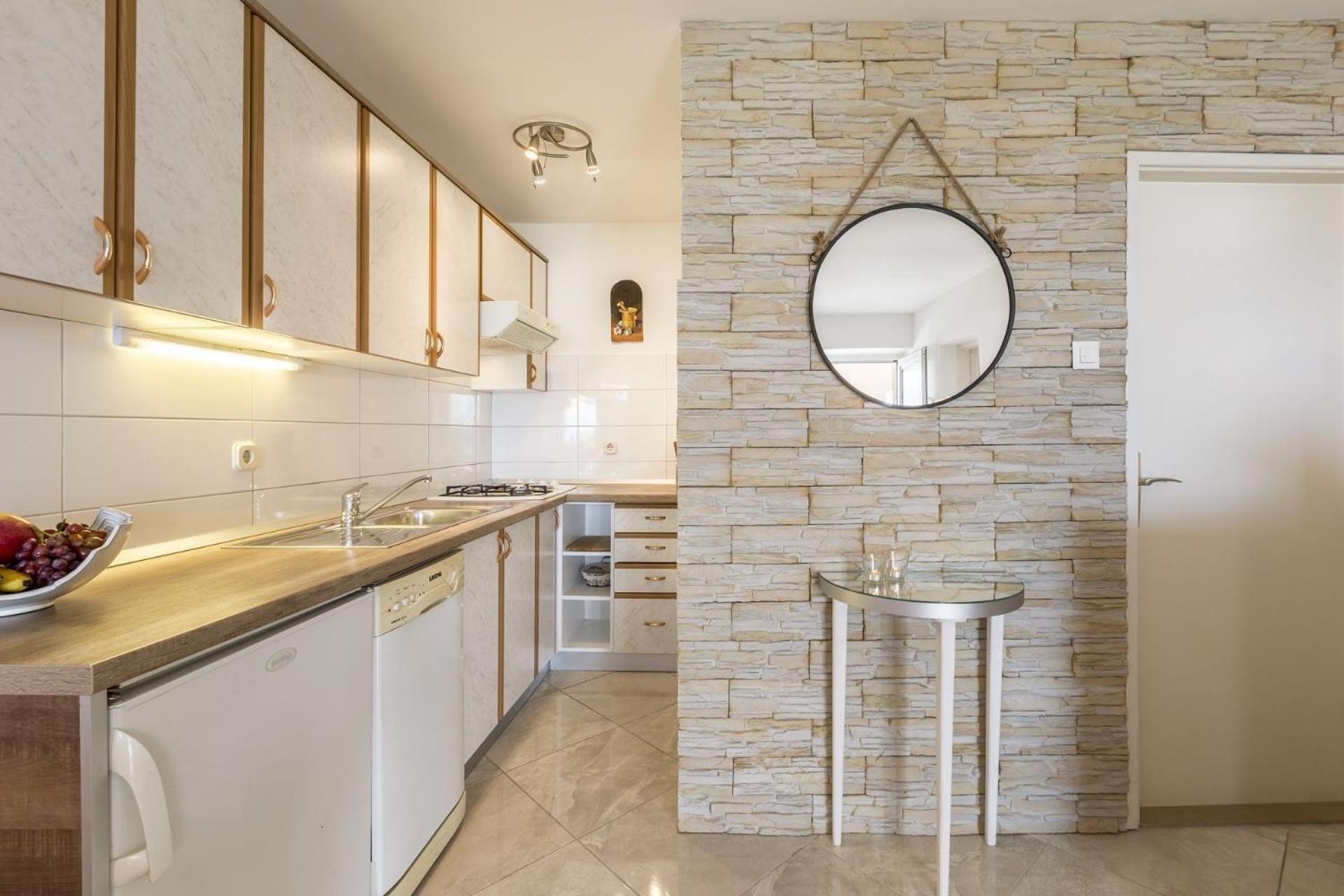 Apartments Matea โบล ภายนอก รูปภาพ